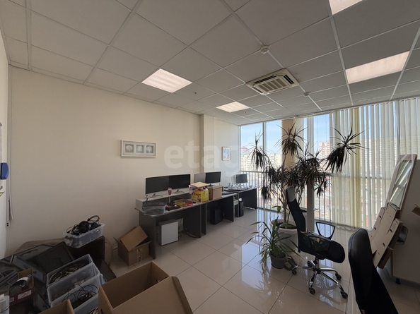 
  Сдается офис 172.3 м². Фото 13.