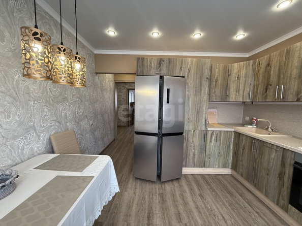 
  Продается 2-комн. квартира 65.4 м². Фото 1.