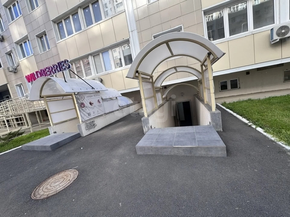 
  Продается универсальное помещение 32.7 м², в ЖК Оникс, литер 5. Фото 4.