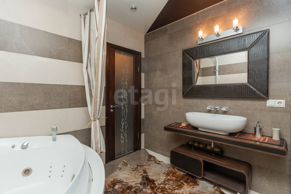 
  Продается 3-комн. квартира 207.3 м². Фото 1.