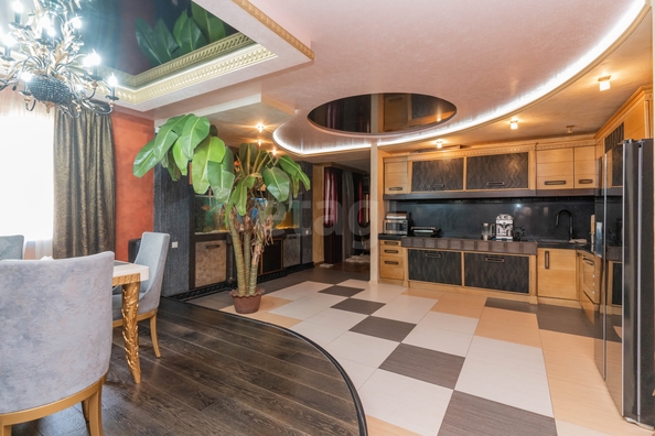 
  Продается 3-комн. квартира 207.3 м². Фото 28.