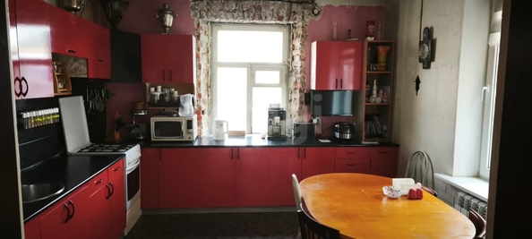 
  Продается дом 200 м². Фото 1.