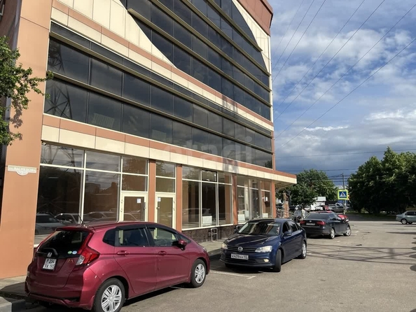 
  Сдается универсальное помещение 480 м². Фото 2.