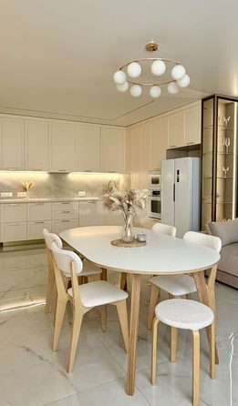 
  Продается 2-комн. квартира 74 м², в ЖК Открытие. Фото 1.