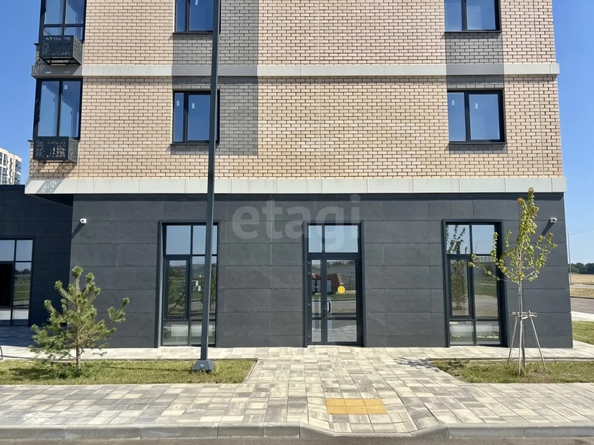 
  Продается универсальное помещение 58.4 м², в ЖК Теплые края, литер 6. Фото 3.
