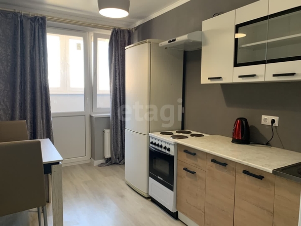 
  Сдается 1-комн. квартира 35.6 м². Фото 1.