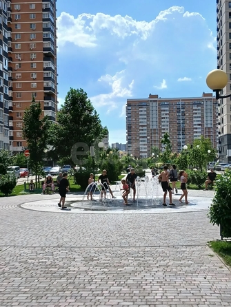 
  Продается 2-комн. квартира 54.5 м², в ЖК Дружный, 2 очередь дом 3.1. Фото 2.