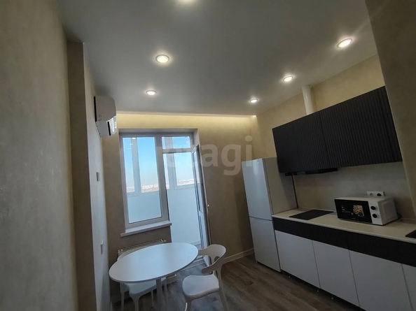 
  Сдается 1-комн. квартира 30.4 м². Фото 1.