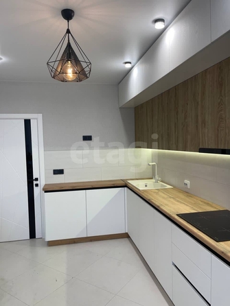 
  Продается 2-комн. квартира 70.8 м². Фото 1.