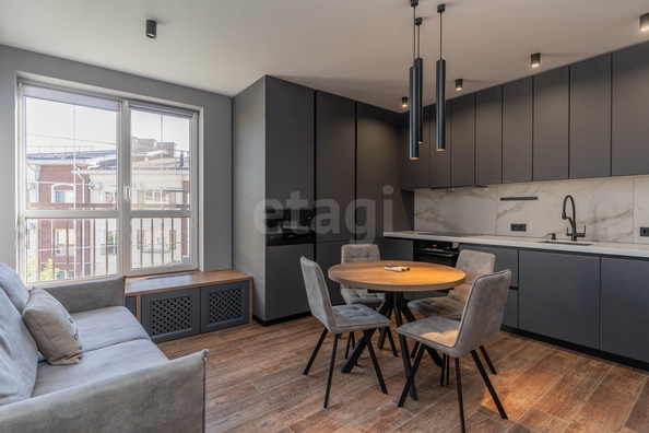 
  Продается 2-комн. квартира 67.6 м². Фото 1.
