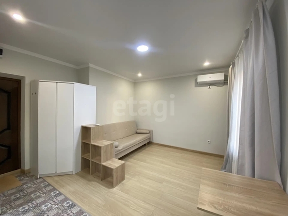 
  Сдается 1-комн. квартира 23.8 м². Фото 1.