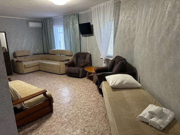 
  Сдается посуточно 1-комн. квартира 35 м². Фото 1.