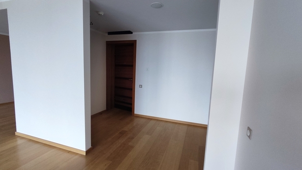 
   Продам 1-комнатную квартира, 98 м², Революции пр-кт, 3

. Фото 7.