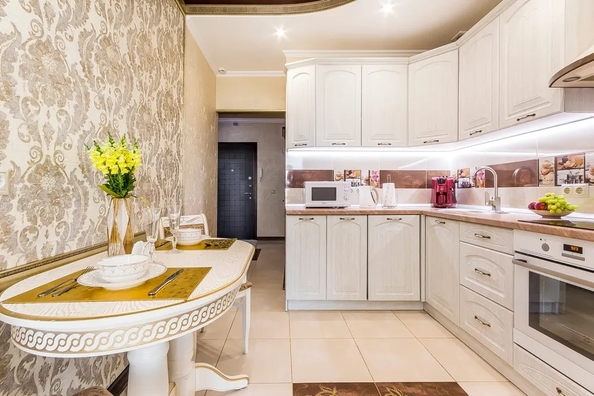 
  Сдается посуточно 1-комн. квартира 50 м². Фото 1.
