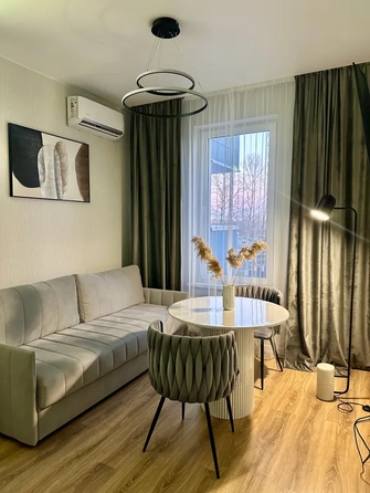 
  Сдается посуточно 1-комн. квартира 38 м². Фото 1.