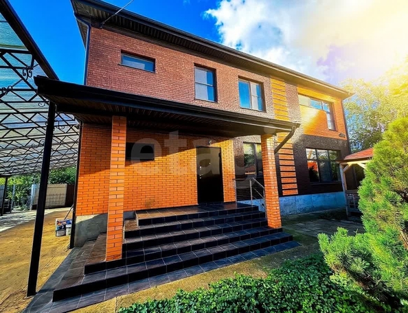 
  Продается дом 195.9 м². Фото 1.