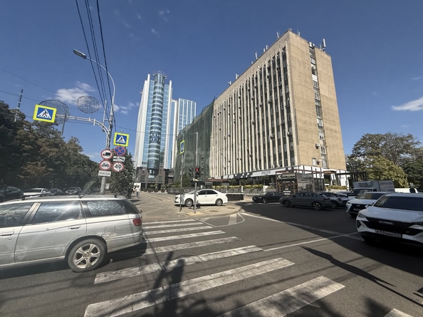 
  Сдается офис 600 м². Фото 1.