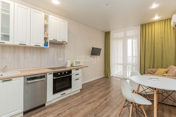 
  Продается 2-комн. квартира 57.3 м², в МКР Любимово, 2 квартал литер 1. Фото 9.