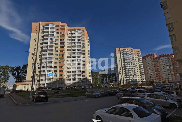 
  Продается 2-комн. квартира 65 м². Фото 2.