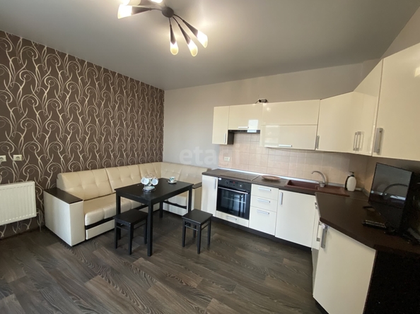 
  Сдается 1-комн. квартира 50.6 м². Фото 11.