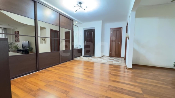
  Продается 3-комн. квартира 101.1 м². Фото 1.