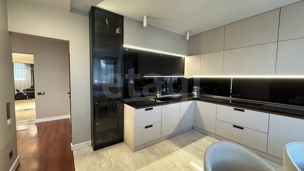 
  Продается 3-комн. квартира 132.7 м². Фото 6.