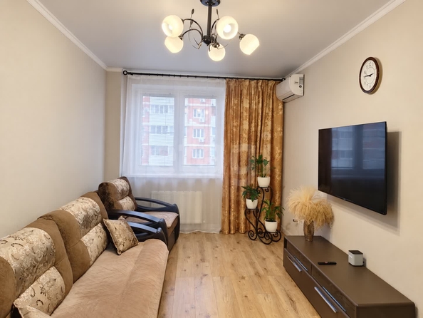 
  Продается 2-комн. квартира 56.5 м². Фото 1.