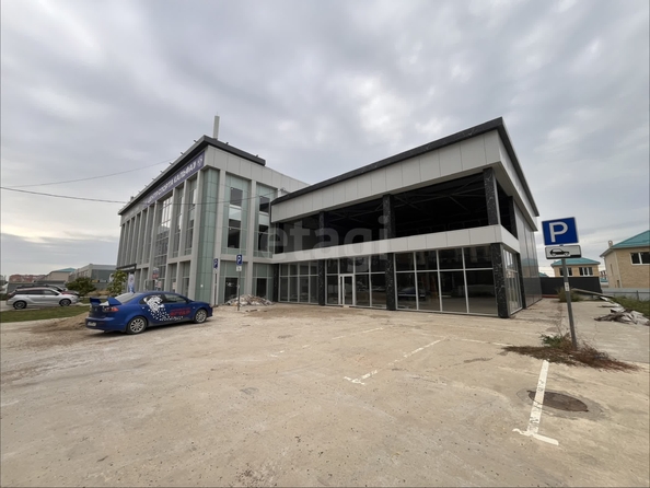 
  Сдается универсальное помещение 400 м², в КП Изумрудный город. Фото 1.