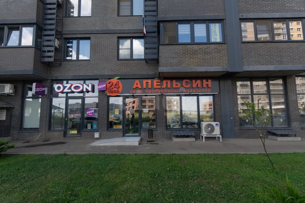 
  Продается универсальное помещение 100 м², в ЖК САРМАТ, литера 2. Фото 1.