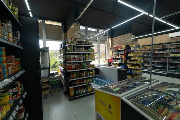 
  Продается универсальное помещение 100 м², в ЖК САРМАТ, литера 2. Фото 4.