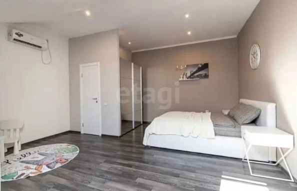 
  Продается 2-комн. квартира 67 м². Фото 1.