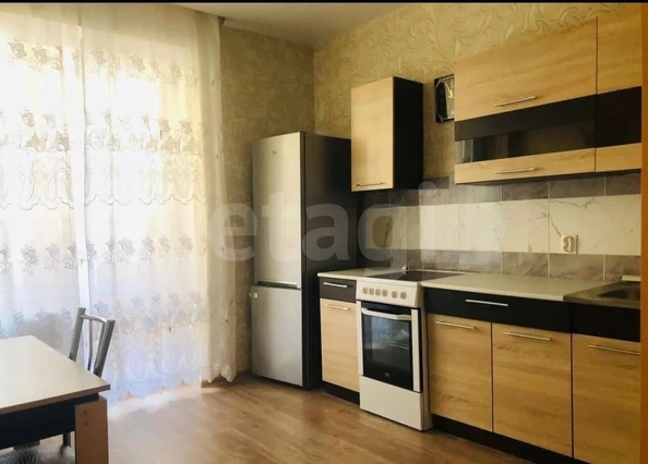 
  Сдается 1-комн. квартира 40 м². Фото 1.