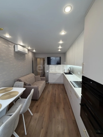 
  Продается 3-комн. квартира 71.8 м². Фото 1.