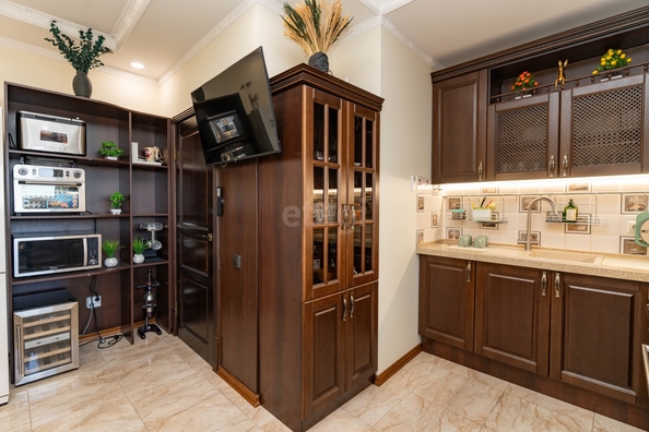 
  Продается 4-комн. квартира 192.2 м². Фото 18.