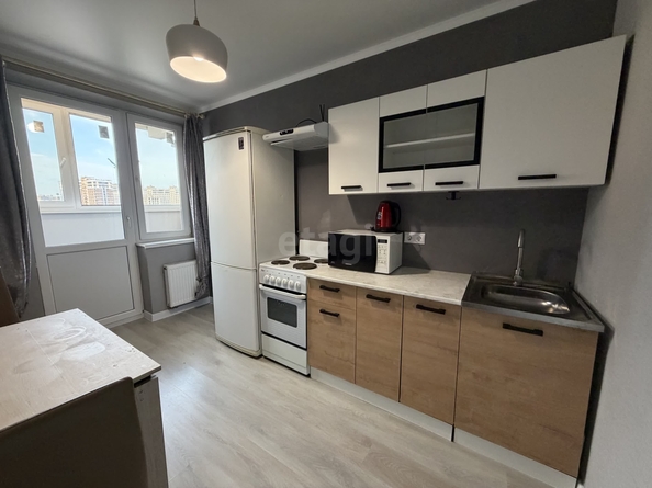 
  Сдается 1-комн. квартира 40 м². Фото 1.