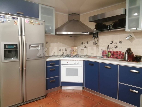 
   Продам 3-комнатную, 120 м², , 100/8

. Фото 8.