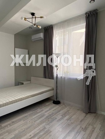 
   Продам 1-комнатную, 34 м², Виноградная (Центральный р-н) ул, 121/6

. Фото 3.