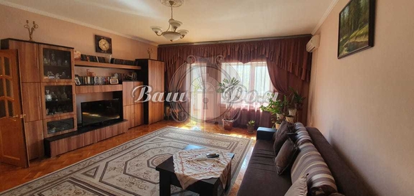
  Продается 3-комн. квартира 107 м². Фото 1.