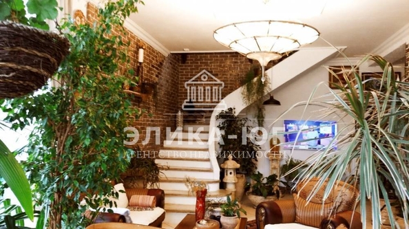 
   Продам дом, 300 м², Ольгинка

. Фото 1.