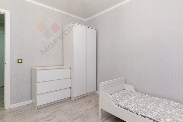 
   Продам 2-комнатную, 57 м², Академика Лукьяненко П.П. ул, 10

. Фото 2.