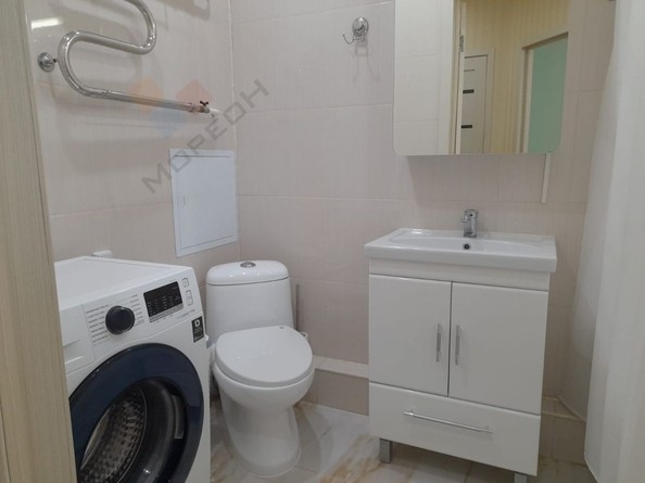 
   Продам 1-комнатную, 41 м², Симиренко ул, 45

. Фото 12.