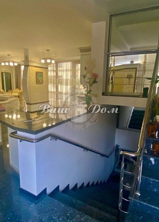 
  Продается 3-комн. квартира 177.1 м². Фото 1.