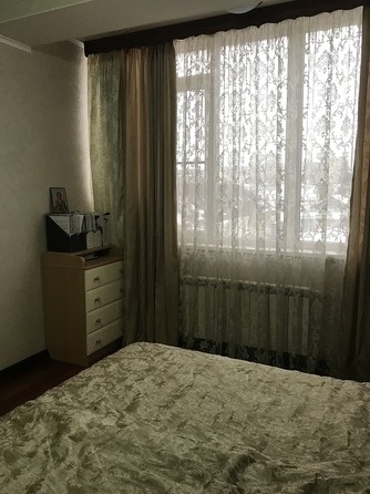 
   Продам 4-комнатную, 128 м², Кати Соловьяновой ул, 119

. Фото 27.