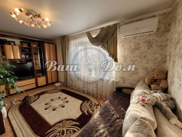 
   Продам 3-комнатную, 60 м², Северный мкр, 4

. Фото 2.