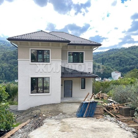 
   Продам дом, 140 м², Сочи

. Фото 1.