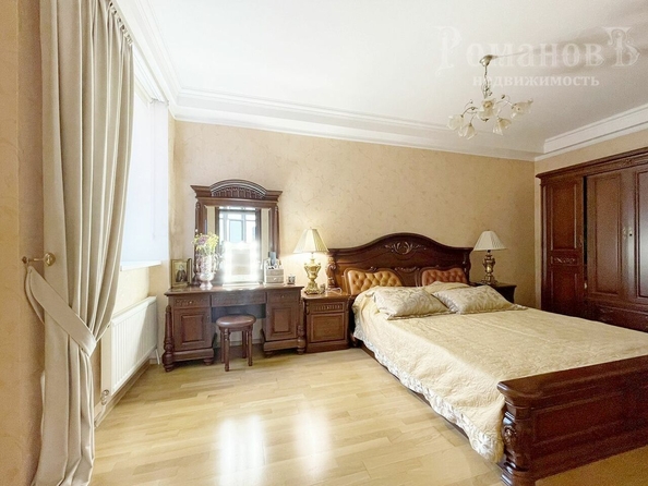 
   Продам 4-комнатную, 178.4 м², Мира ул, 282/2

. Фото 16.