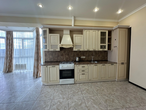 
  Продается 3-комн. квартира, 113 м², Первомайский пер, д. 18
. Фото 3.