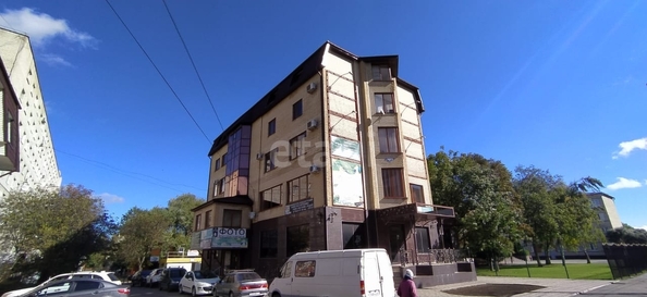 
  Продается универсальное помещение 1000 м². Фото 3.