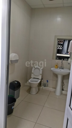 
   Сдам торговое помещение, 1600 м², Пирогова ул, 63а

. Фото 6.