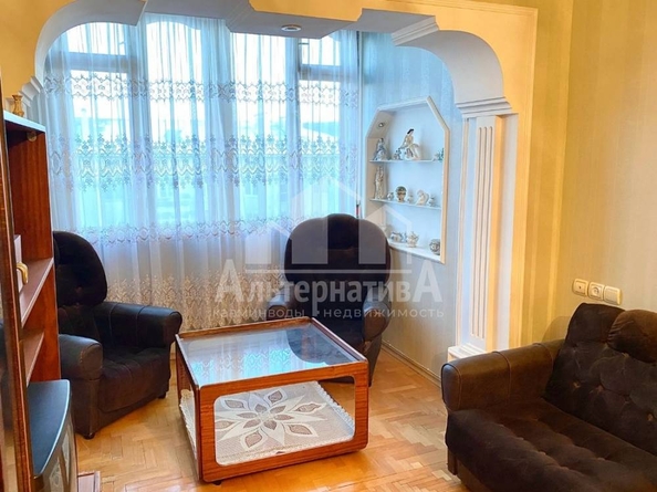 
   Продам 3-комнатную, 55.5 м², Героев Медиков ул

. Фото 2.